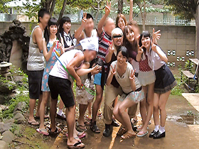 禁断のリアル近親×姦！何度も何処でもフェラSEX発射中出し！家族乱交4時間　サンプル画像16